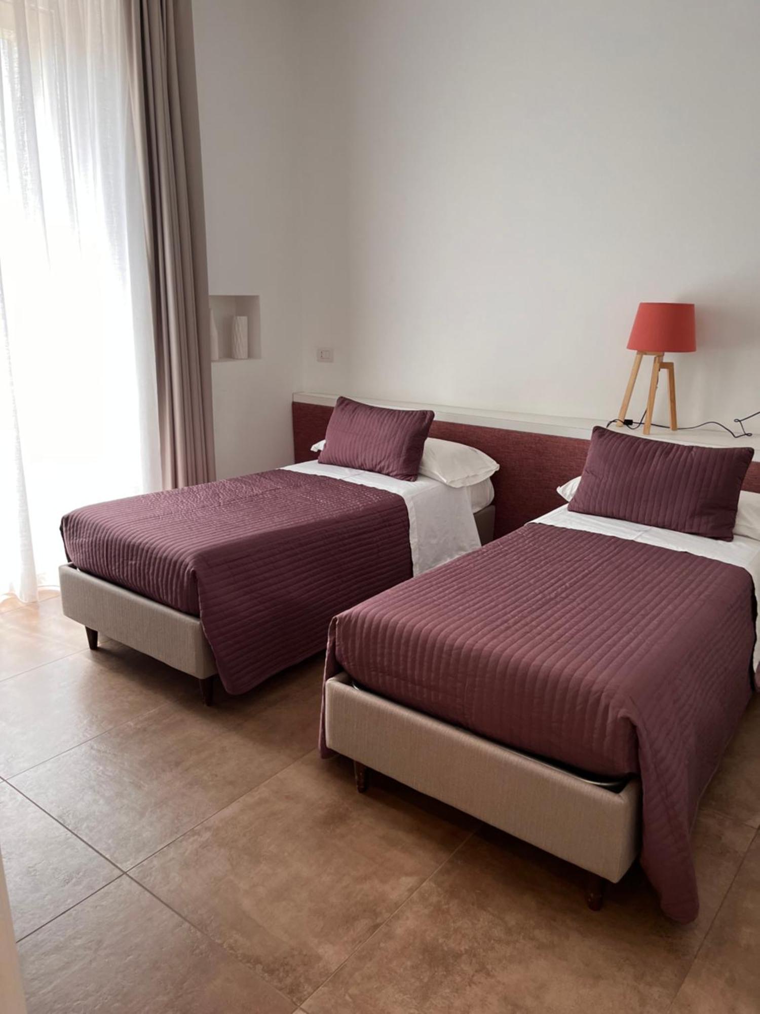 Bed and Breakfast Essence Барлетта Екстер'єр фото